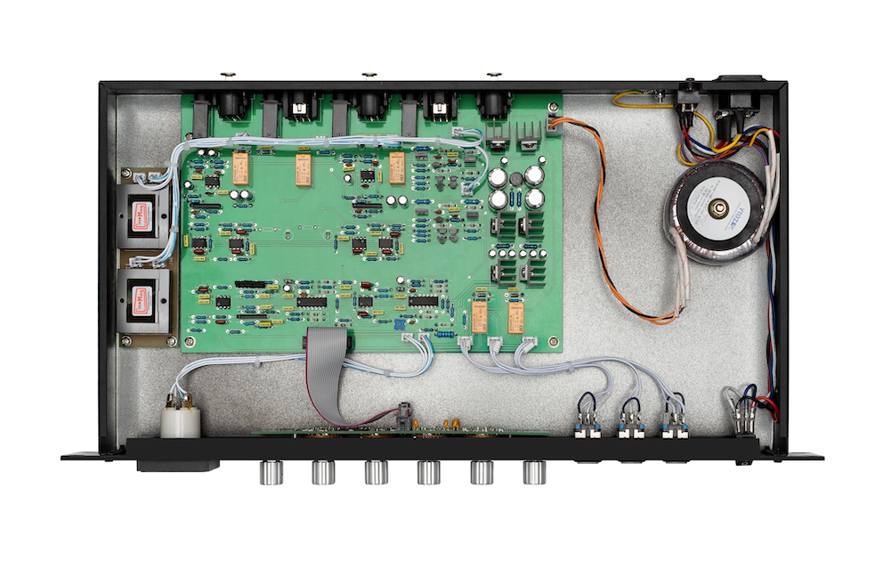 BUS-COMP-INTERIOR-VIEW-72DPI.png